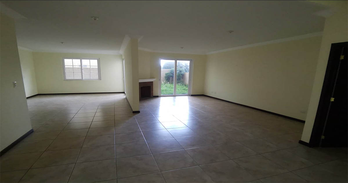 Venta de Casa o Casas, Terrenos, Propiedades, Apartamentos, Inmuebles en Guatemala, zona 11, zona 7, zona 2, zona 18, zona 16, Mixco, Carretera Al Salvador, Fraijanes, Santa Catarina Pinula, Antigua Guatemala, Villa Nueva, Villa Canales, San Miguel Petapa - Venta o Alquiler de Casas En Guatemala